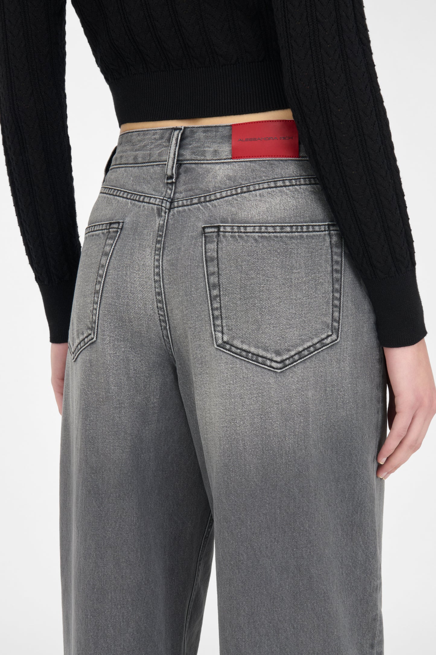 LOW WAIST JEANS