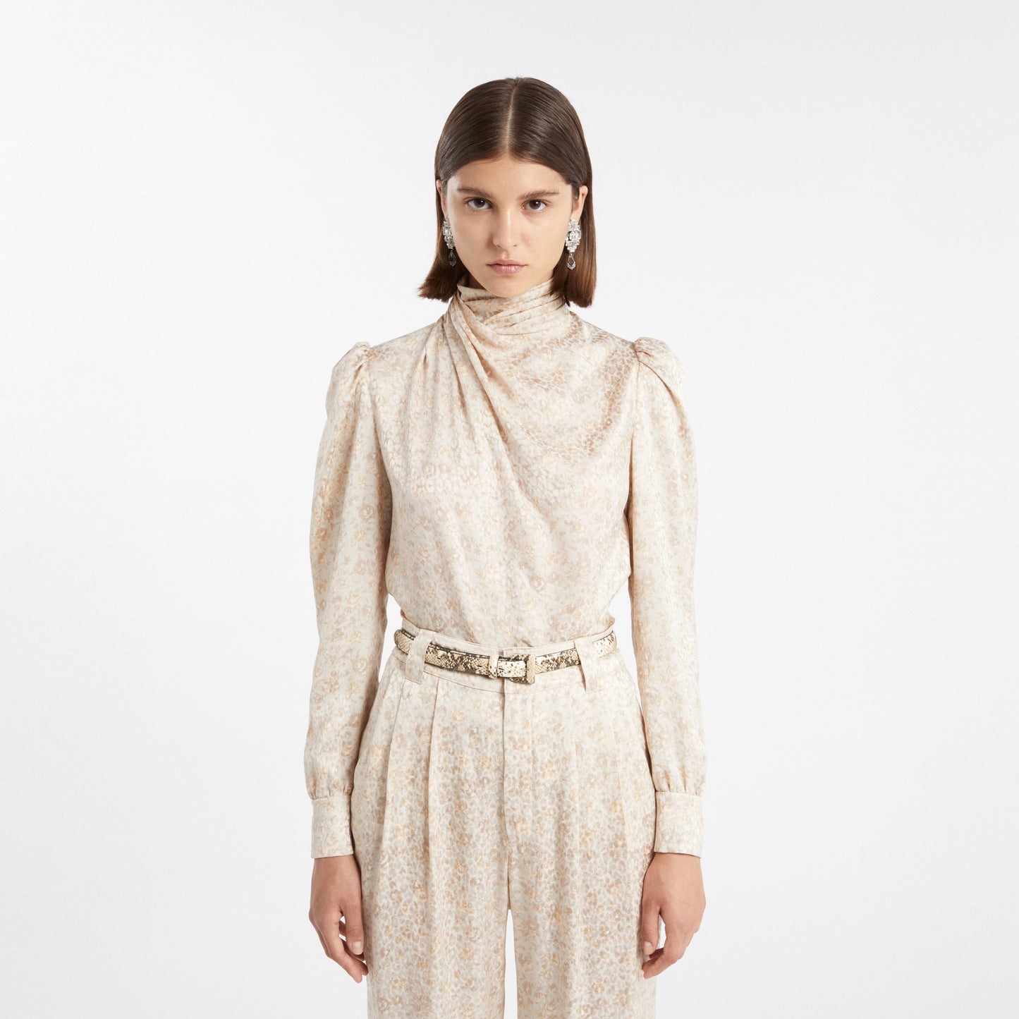 JACQUARD HIGH-NECK BLOUSE