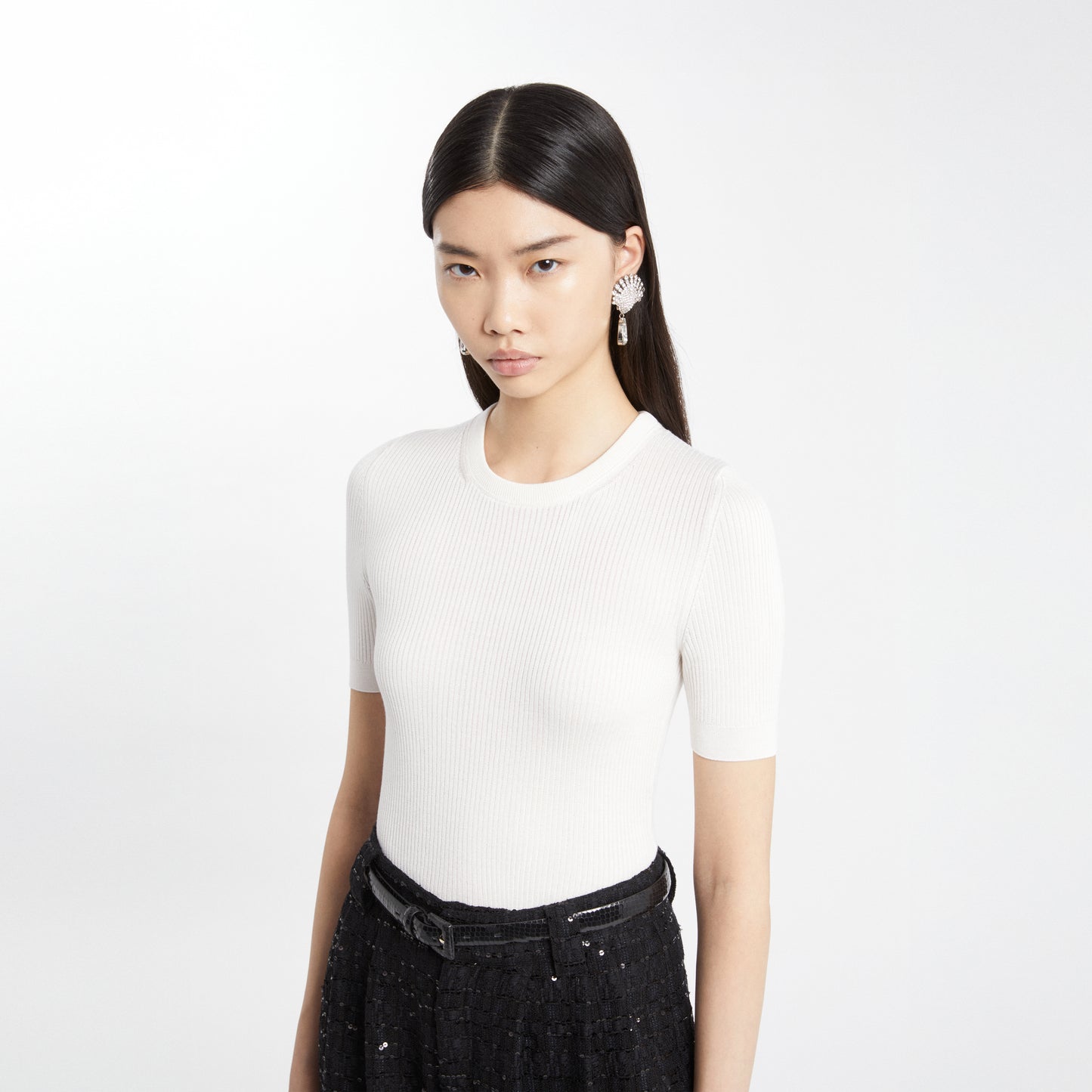 SILK T-SHIRT WITH PENDANT