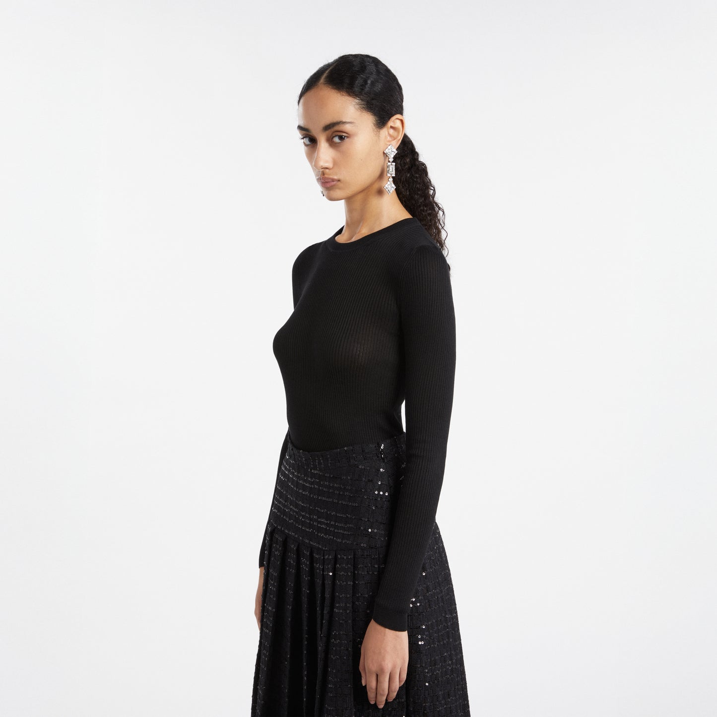 SILK LONG SLEEVE TOP WITH PENDANT