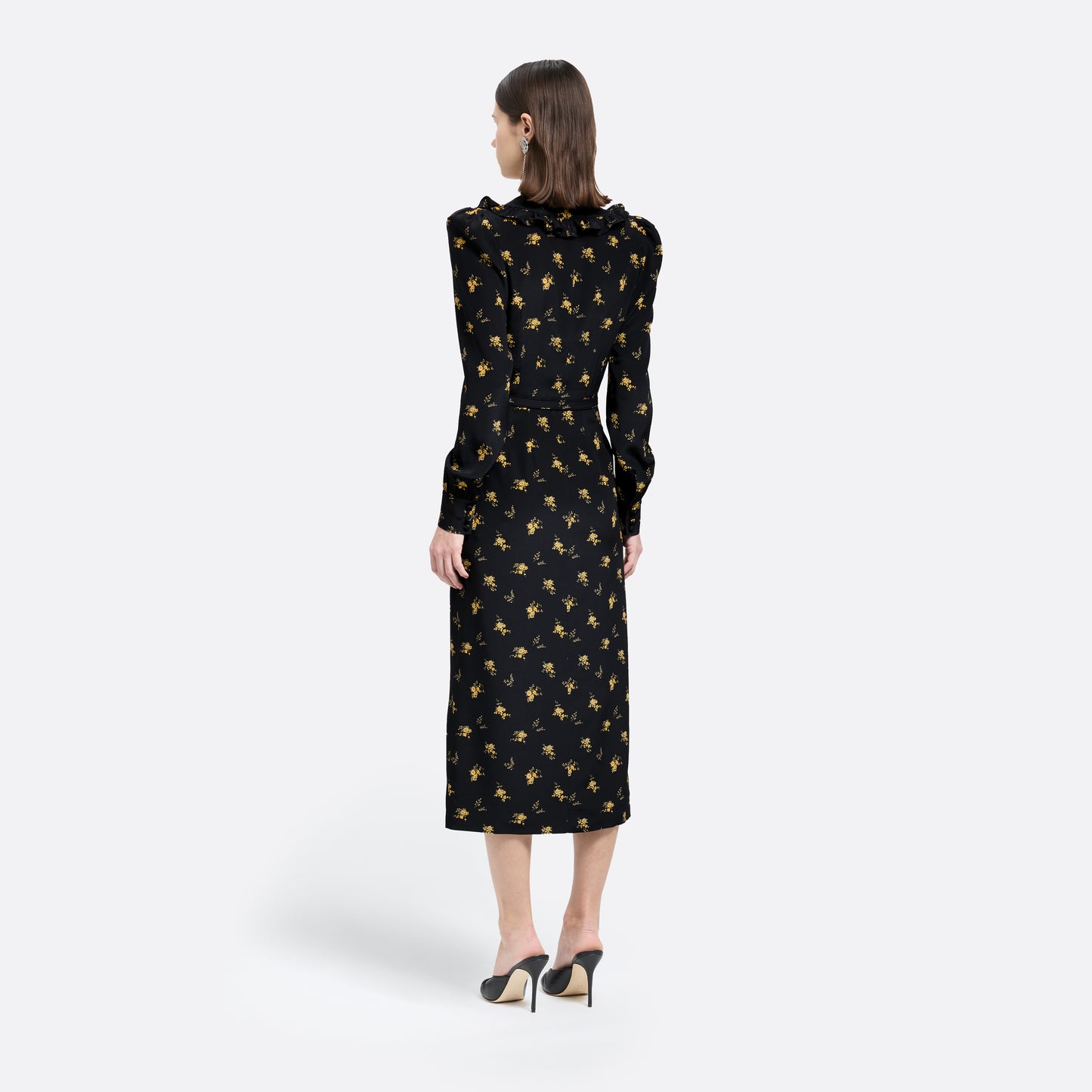 Floral-print silk crêpe de chine midi dress with a deep V-neckline framed by a ruffle-trimmed collar, a front button closure and long sleeves. Finished with red and gold-tone buttons and a slim belt.
